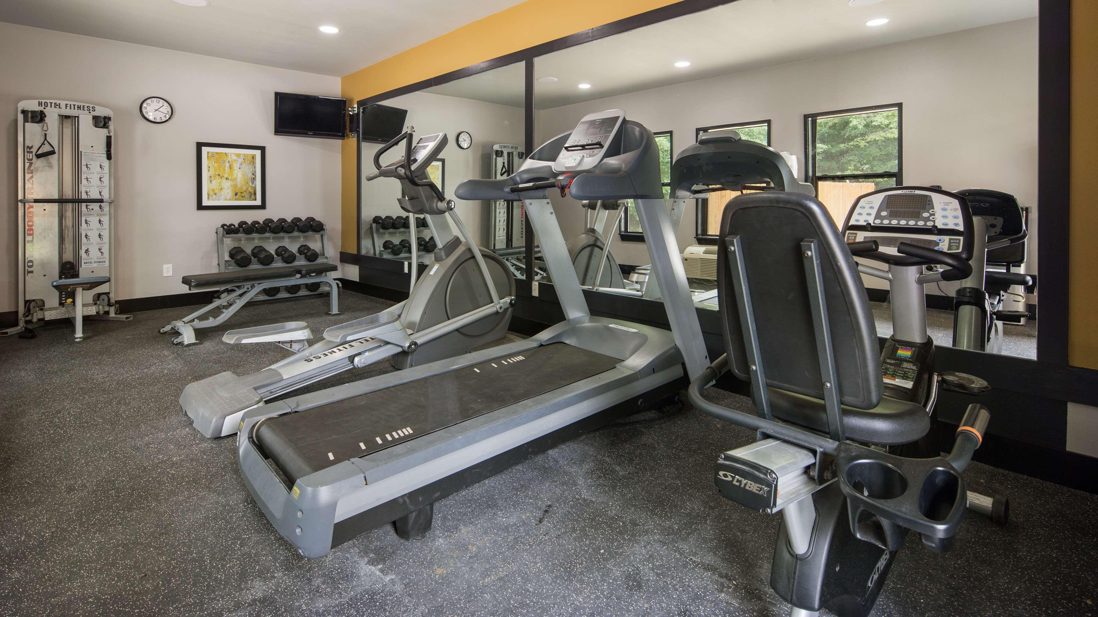 Best Western Plus Regency Park Walker Bagian luar foto
