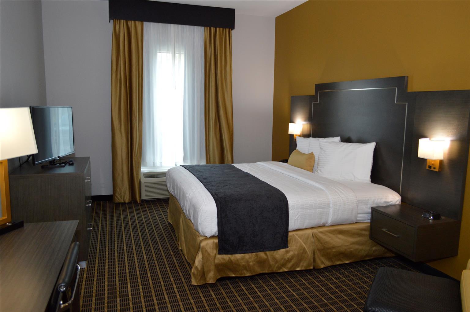 Best Western Plus Regency Park Walker Bagian luar foto