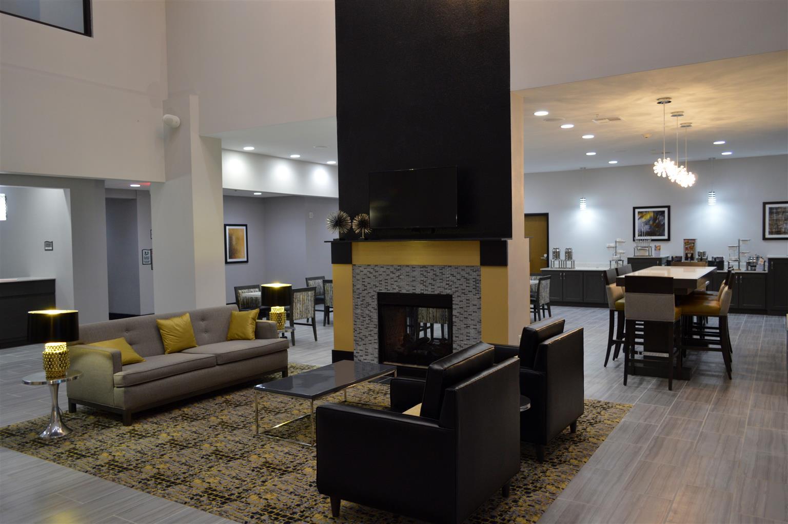 Best Western Plus Regency Park Walker Bagian luar foto